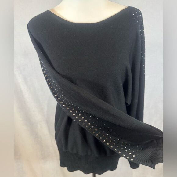 89th & Madison black sparkling studded sleeve sweater size medium NWOT - Picture 1 of 6